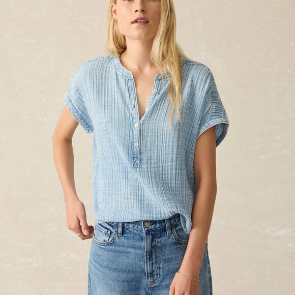 Faherty Dream Cotton Gauze Desmond Top Light Indigo Wash Vacation Lightweight M - Picture 1 of 14